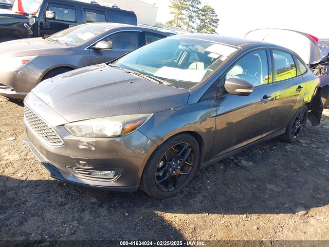 Ford FOCUS SE 2016 1FADP3F27GL340137 Image 2