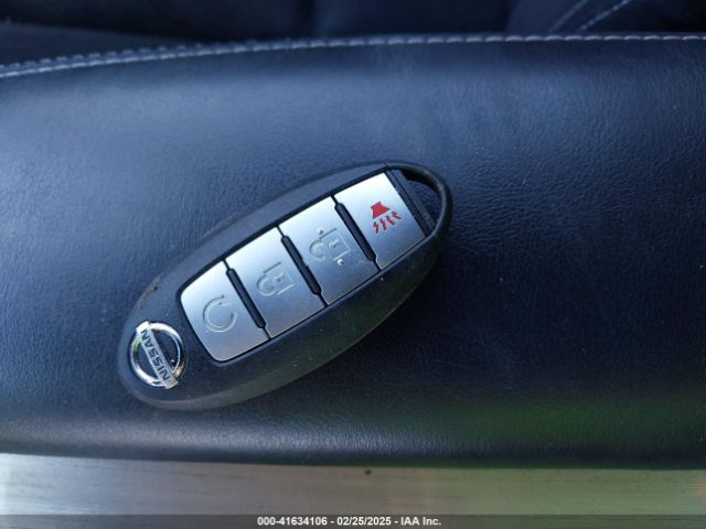 5N1AZ2MG5HN152072 Nissan MURANO SV