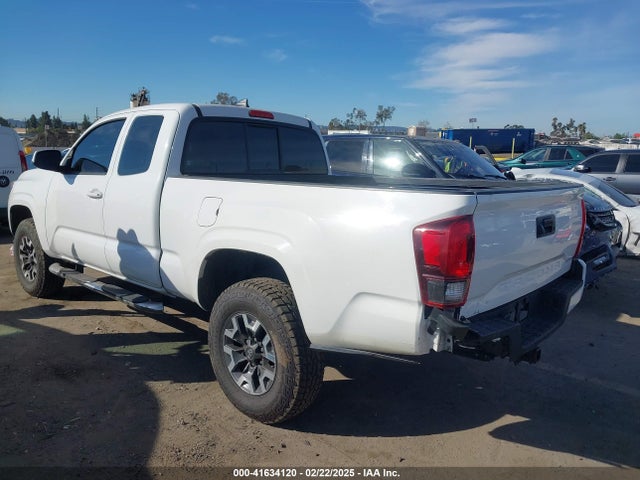 5TFRX5GN9JX106232 Toyota Tacoma Sr
