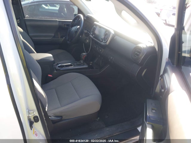 5TFRX5GN9JX106232 Toyota Tacoma Sr