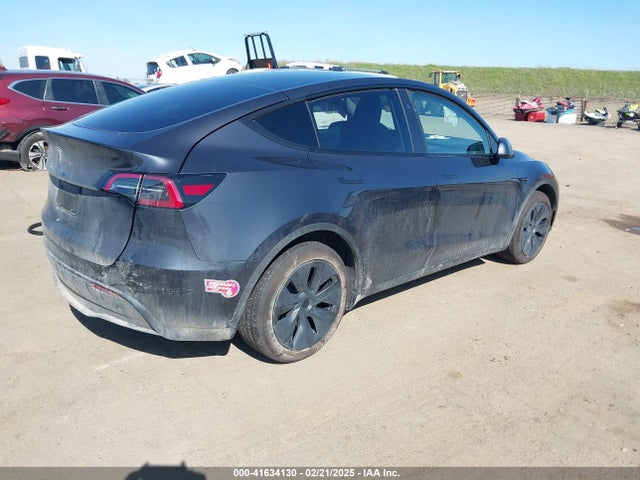 7SAYGDED8RF213796 Tesla Model Y Long Range Dual Motor All-wheel Drive/rwd