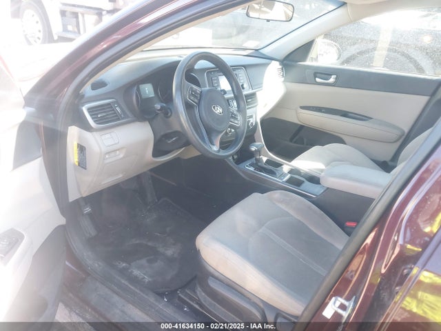 5XXGT4L39GG075100 KIA Optima Lx