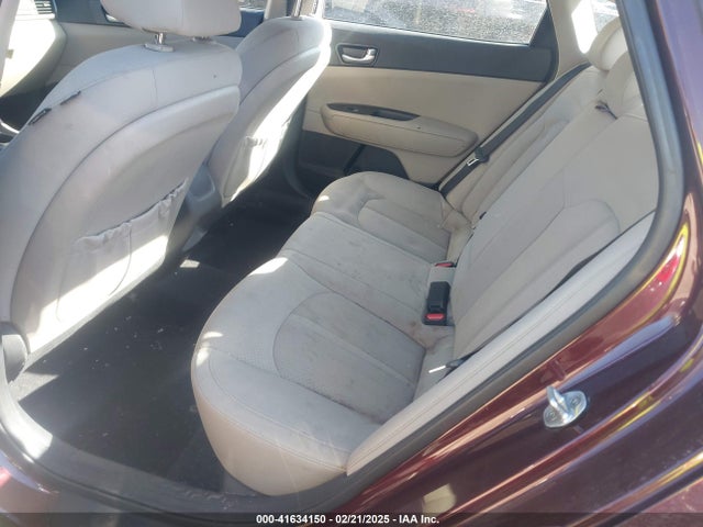 5XXGT4L39GG075100 KIA Optima Lx