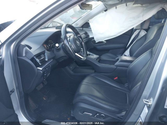 2019 ACURA RDX 5J8TC1H32KL023078 Photo 4