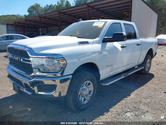 3C6UR5CJ9MG656862 RAM 2500 Tradesman  4x4 6'4 Box