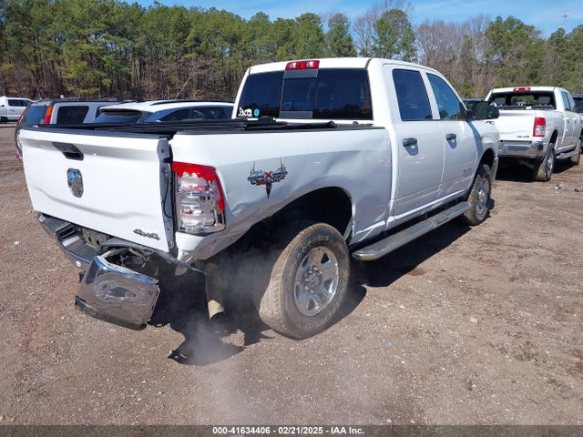 3C6UR5CJ9MG656862 RAM 2500 Tradesman  4x4 6'4 Box