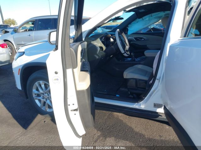 1GNERFKW4NJ104127 Chevrolet Traverse Fwd Ls