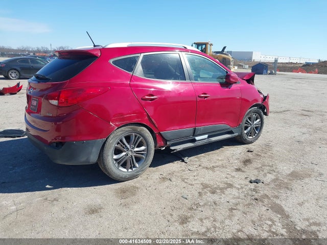 KM8JUCAG0EU808625 Hyundai TUCSON SE
