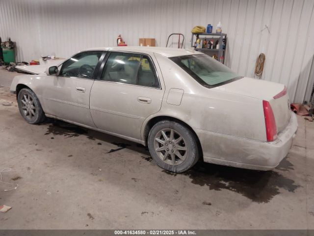 2010 CADILLAC DTS 1G6KD5EY9AU114214 Photo 2