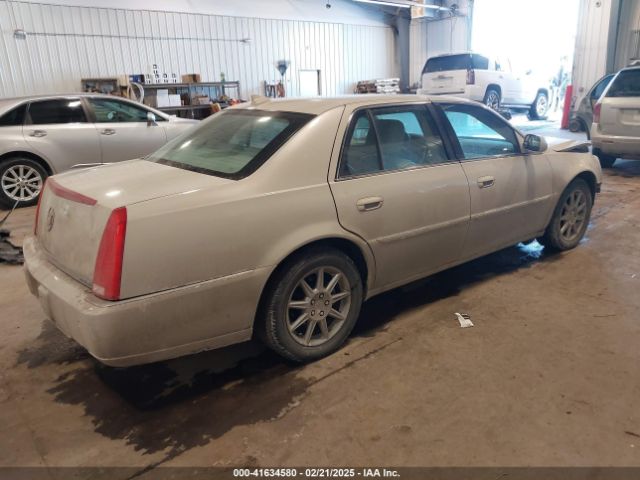 2010 CADILLAC DTS 1G6KD5EY9AU114214 Photo 3