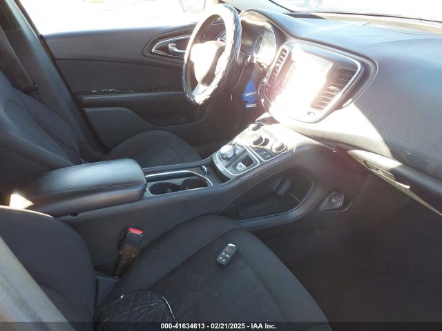 2016 CHRYSLER 200 1C3CCCAB9GN154438 Photo 4