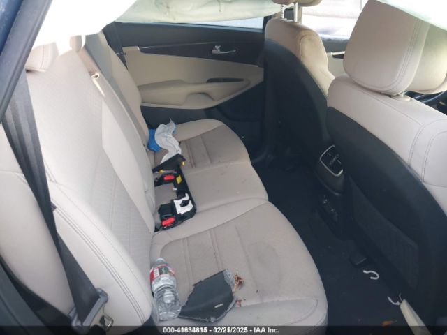 5XYPGDA50HG208221 KIA Sorento 3.3l Lx