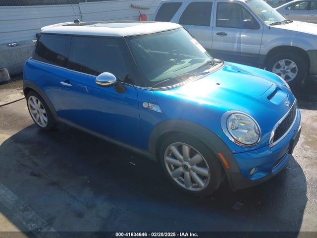 2009 MINI COOPER S WMWMF73579TT99627 Photo 0