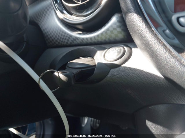 2009 MINI COOPER S WMWMF73579TT99627 Photo 10