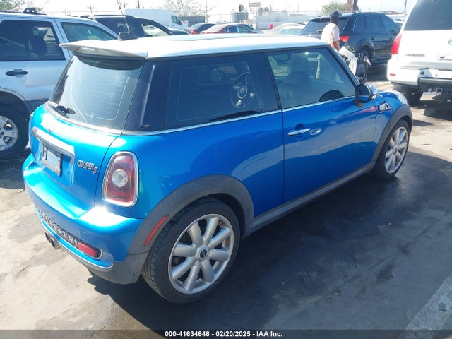 2009 MINI COOPER S WMWMF73579TT99627 Photo 3