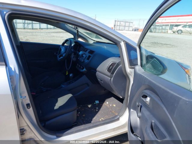 KNADM4A33F6427231 KIA RIO LX