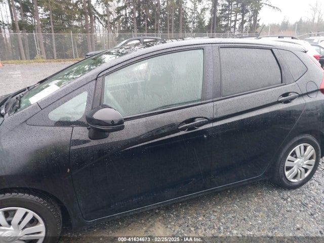 Honda FIT LX 2015 3HGGK5G55FM713233 Image 14