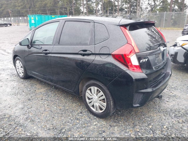 Honda FIT LX 2015 3HGGK5G55FM713233 Image 3