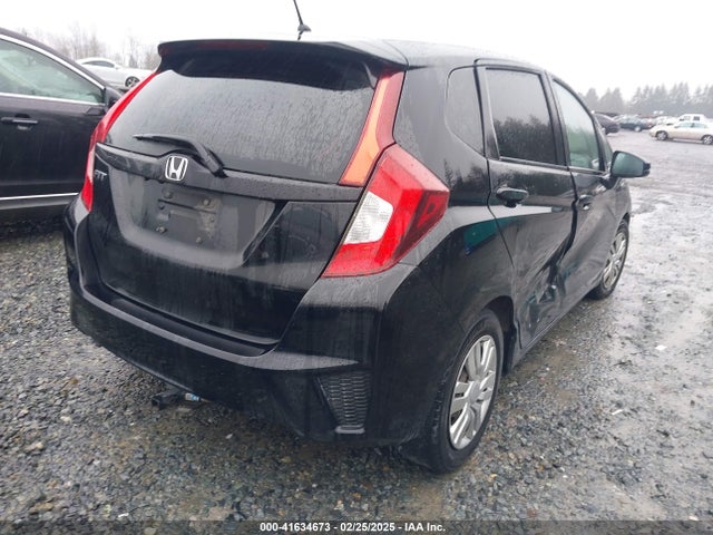 Honda FIT LX 2015 3HGGK5G55FM713233 Image 4