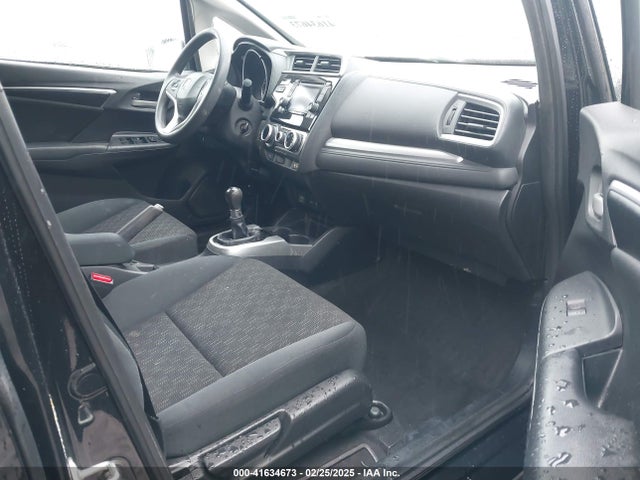 Honda FIT LX 2015 3HGGK5G55FM713233 Image 5
