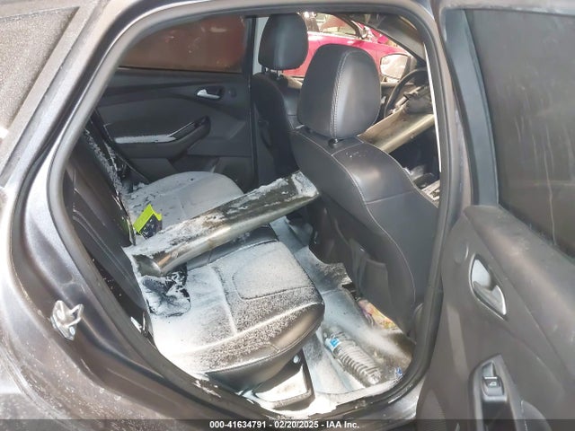 1FADP3N27EL213449 Ford Focus Titanium
