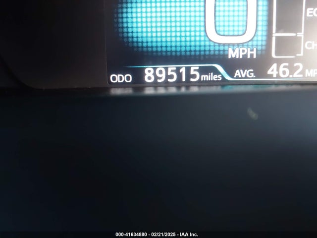 Toyota Prius Two 2018 JTDKBRFU7J3592787 Image 16