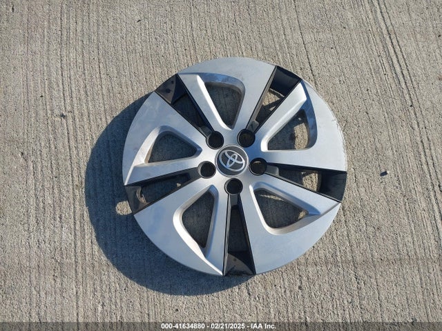 Toyota Prius Two 2018 JTDKBRFU7J3592787 Image 12