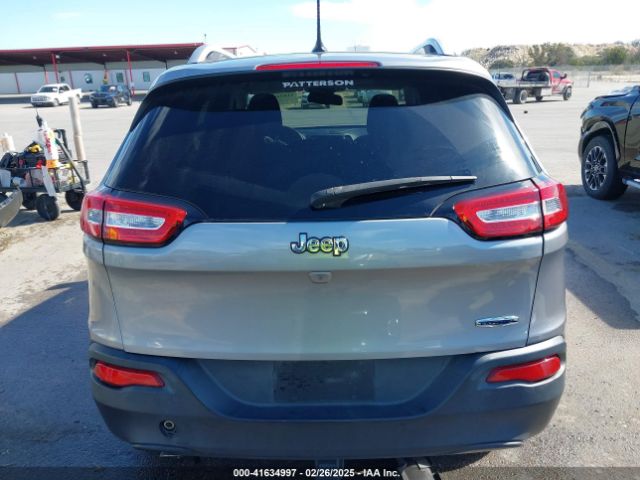 1C4PJLCB8FW620336 Jeep Cherokee Latitude