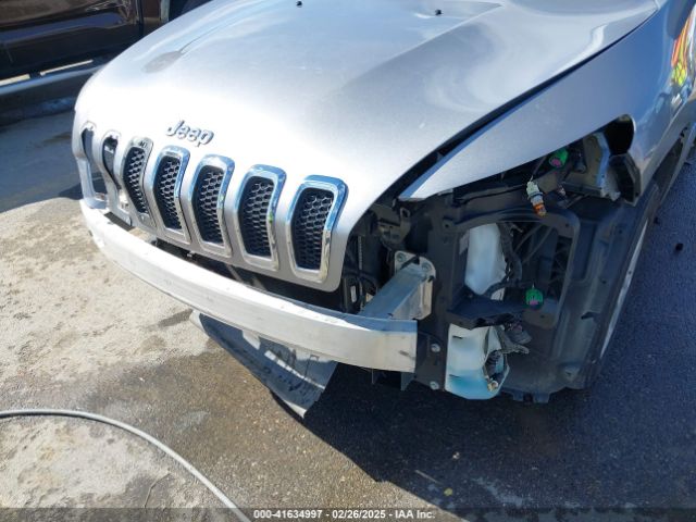 1C4PJLCB8FW620336 Jeep Cherokee Latitude
