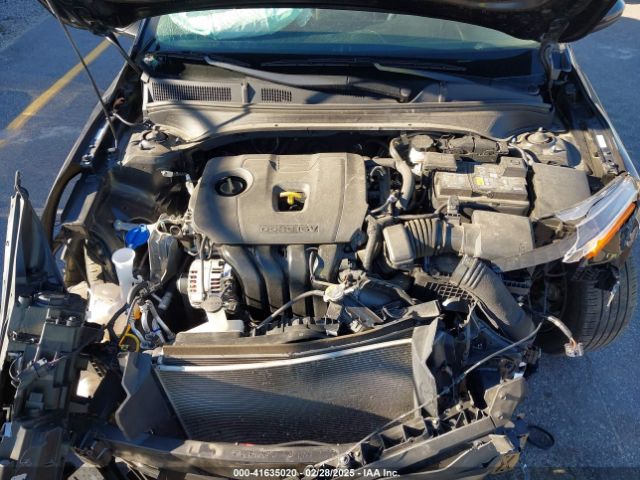 3KPF24AD5PE689578 KIA Forte Lxs