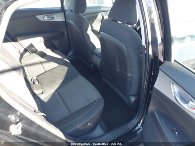 3KPF24AD5PE689578 KIA Forte Lxs