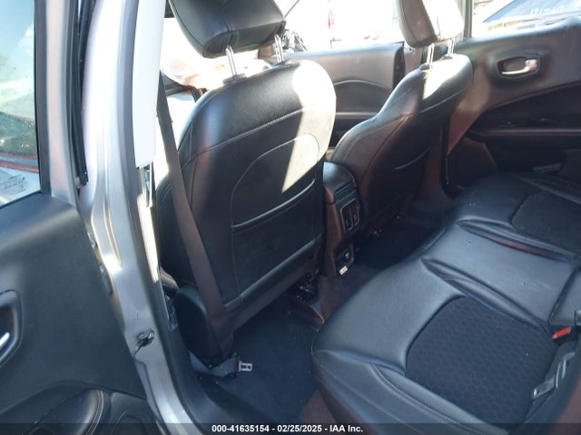 3C4NJDBB7JT333230 Jeep Compass Latitude 4x4