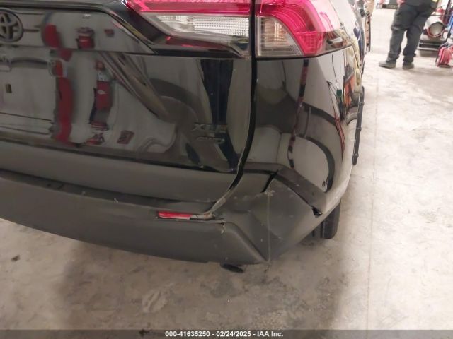 2T3A1RFV6PC392062 Toyota Rav4 Xle Premium