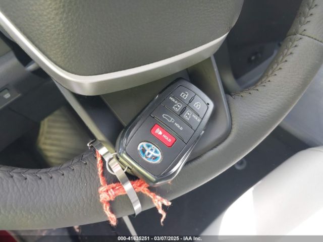 5TDYRKEC7SS236507 Toyota SIENNA XLE