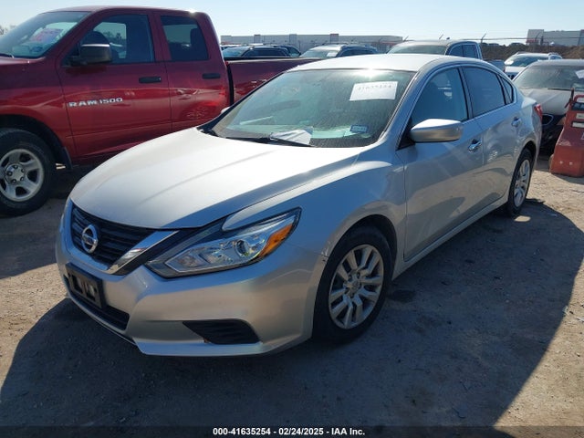 1N4AL3AP6HN330643 Nissan Altima 2.5 S
