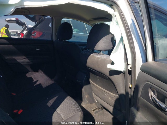 1N4AL3AP6HN330643 Nissan Altima 2.5 S