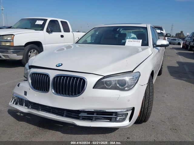 2013 BMW 740I WBAYA6C55DC994964 Photo 1