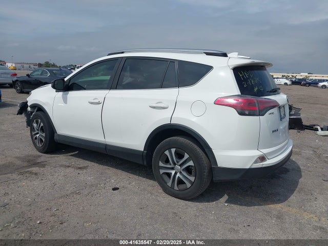 JTMZFREV1HJ703515 Toyota RAV4 LE