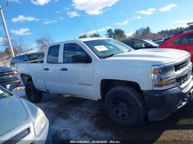 1GCVKNEH0JZ234678 Chevrolet Silverado 1500 Wt