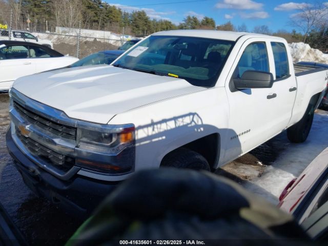 1GCVKNEH0JZ234678 Chevrolet Silverado 1500 Wt