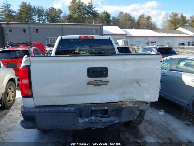 1GCVKNEH0JZ234678 Chevrolet Silverado 1500 Wt
