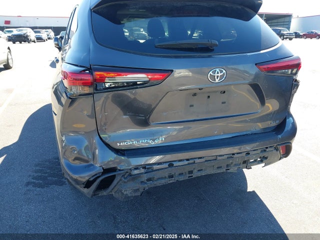 5TDGZRAH8MS515831 Toyota Highlander Xle