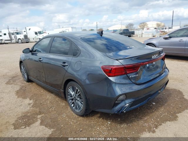 3KPF54AD3PE634165 KIA Forte Gt-line
