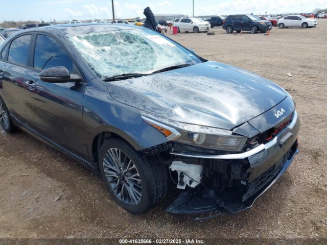 3KPF54AD3PE634165 KIA Forte Gt-line