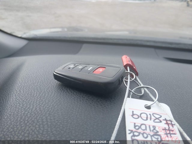 4T1B11HK4JU130015 Toyota CAMRY SE