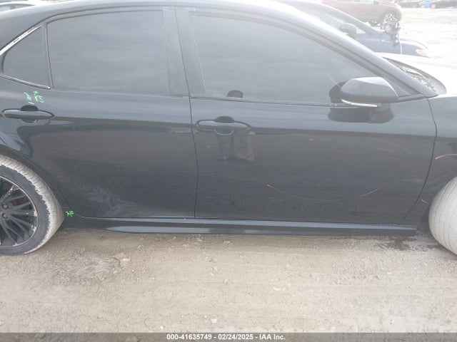 4T1B11HK4JU130015 Toyota CAMRY SE