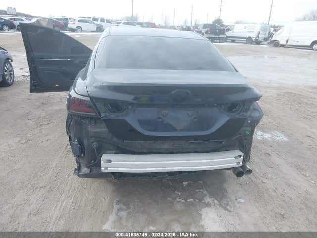 4T1B11HK4JU130015 Toyota CAMRY SE