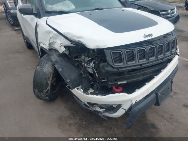3C4NJDDB9JT174899 Jeep Compass Trailhawk 4x4