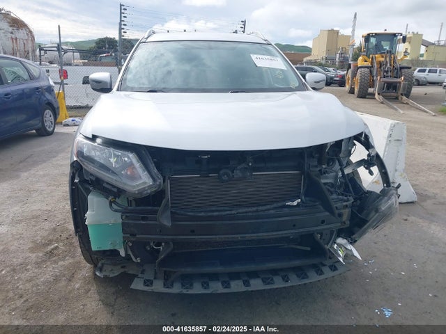 Nissan ROGUE S 2016 KNMAT2MT8GP705951 Image 13