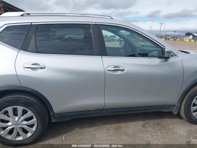 Nissan ROGUE S 2016 KNMAT2MT8GP705951 Image 14